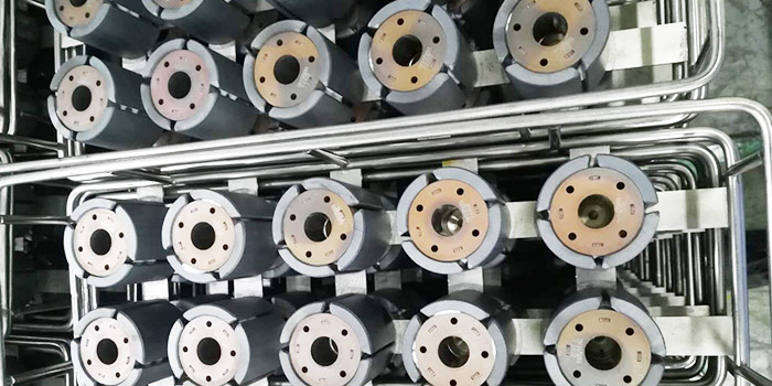 空調(diào)壓縮機單轉(zhuǎn)子和雙轉(zhuǎn)子有什么區(qū)別？