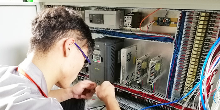 昆山邁通變頻電機(jī)貼片轉(zhuǎn)子生產(chǎn)線怎樣？